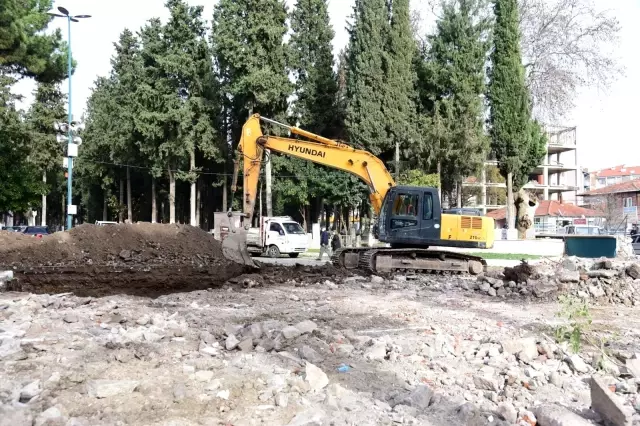 Başçeşme mezarlığında revizyon Başçeşme mezarlığında revizyon