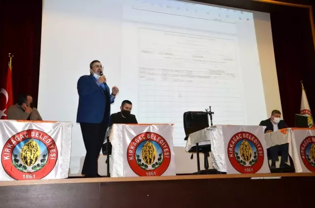 Başkan Gedüz meclis üyelerini salondan attı Başkan Gedüz meclis üyelerini salondan attı