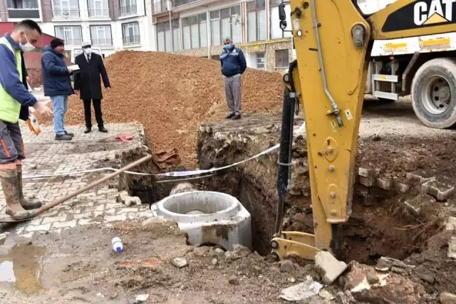 Son dakika haberi: Başkan Öz: 'Kanalizasyon meselesini çözüyoruz' Son dakika haberi: Başkan Öz: 'Kanalizasyon meselesini çözüyoruz'