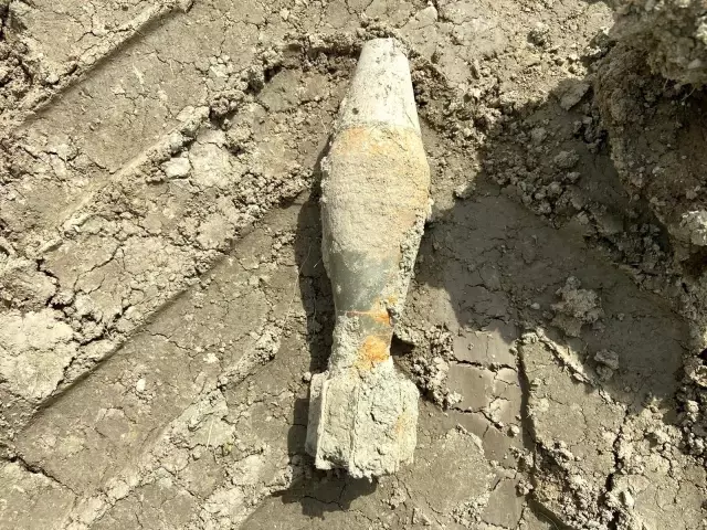 Batman'da arazide bulunan patlamamış havan mermisi imha edildi Batman'da arazide bulunan patlamamış havan mermisi imha edildi