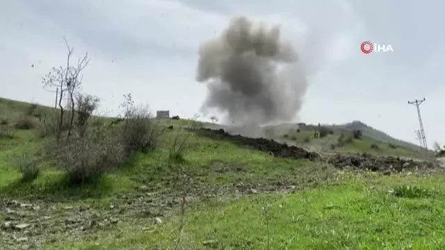 Batman'da arazide bulunan patlamamış havan mermisi imha edildi Batman'da arazide bulunan patlamamış havan mermisi imha edildi