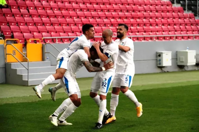 BB Erzurumspor'un galibiyet hasreti 8 maça çıktı BB Erzurumspor'un galibiyet hasreti 8 maça çıktı