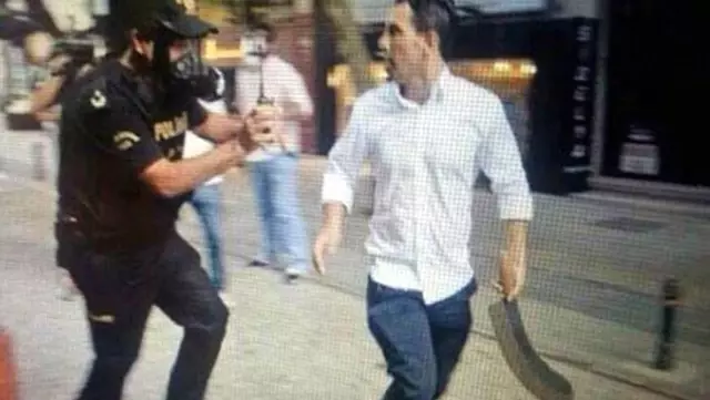 Beşiktaş'taki çatışmanın arkasından 'Palalı Sabri' çıktı Beşiktaş'taki çatışmanın arkasından 'Palalı Sabri' çıktı