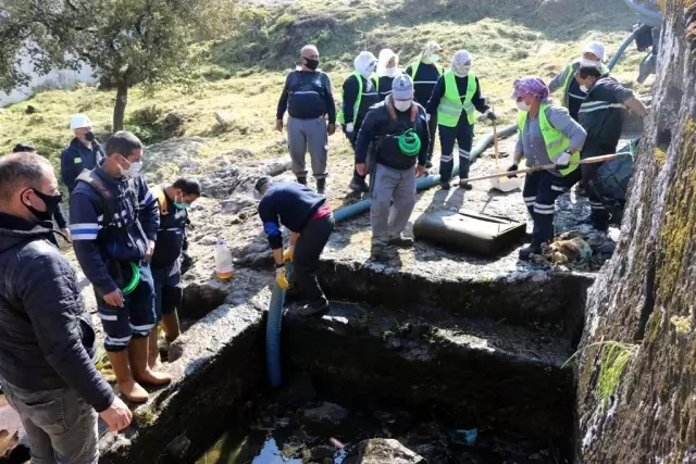 Binlerce yıllık kaya mezarları turizme kazandırmak için kolları sıvadılar Binlerce yıllık kaya mezarları turizme kazandırmak için kolları sıvadılar