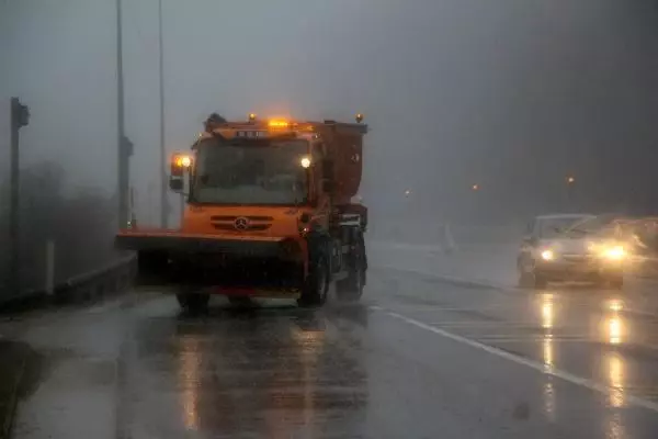 Bolu Dağı'nda kar yağışı Bolu Dağı'nda kar yağışı