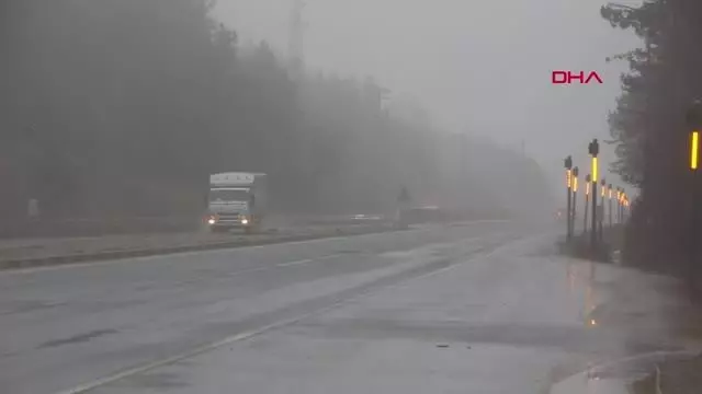 Bolu Dağı'nda kar yağışı Bolu Dağı'nda kar yağışı