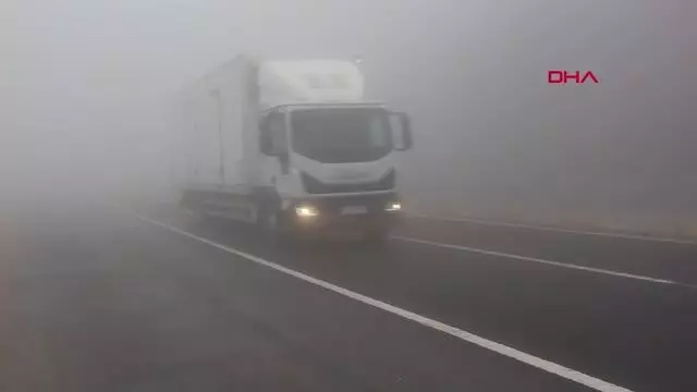 Bolu Dağı'nda sis etkili oldu Bolu Dağı'nda sis etkili oldu