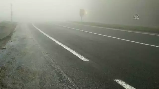 Bolu Dağı'nda sis etkili oluyor Bolu Dağı'nda sis etkili oluyor