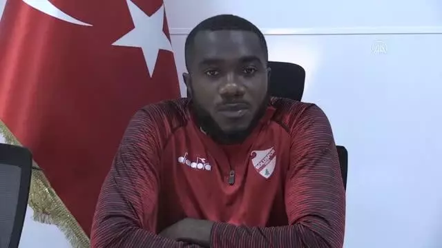 Boluspor'un golcüsü Kasongo, eski takım arkadaşı Mustafa Muhammed'i anlattı Boluspor'un golcüsü Kasongo, eski takım arkadaşı Mustafa Muhammed'i anlattı