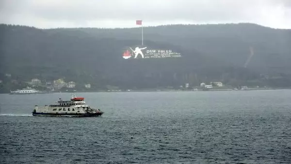 ÇANAKKALE BOZCAADA'YA BAZI FERİBOT SEFERLERİ İPTAL EDİLDİ ÇANAKKALE BOZCAADA'YA BAZI FERİBOT SEFERLERİ İPTAL EDİLDİ