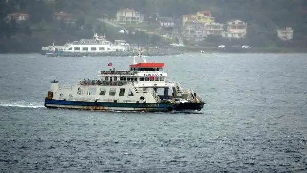 ÇANAKKALE BOZCAADA'YA BAZI FERİBOT SEFERLERİ İPTAL EDİLDİ ÇANAKKALE BOZCAADA'YA BAZI FERİBOT SEFERLERİ İPTAL EDİLDİ