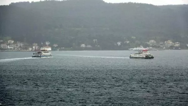 ÇANAKKALE BOZCAADA'YA BAZI FERİBOT SEFERLERİ İPTAL EDİLDİ ÇANAKKALE BOZCAADA'YA BAZI FERİBOT SEFERLERİ İPTAL EDİLDİ
