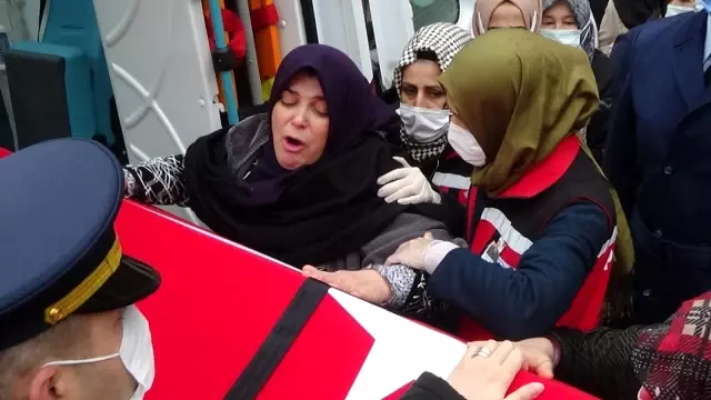 GAZİANTEP - Şehit Uzman Çavuş Gökhan Çakır için tören düzenlendi GAZİANTEP - Şehit Uzman Çavuş Gökhan Çakır için tören düzenlendi
