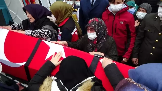 GAZİANTEP - Şehit Uzman Çavuş Gökhan Çakır için tören düzenlendi GAZİANTEP - Şehit Uzman Çavuş Gökhan Çakır için tören düzenlendi