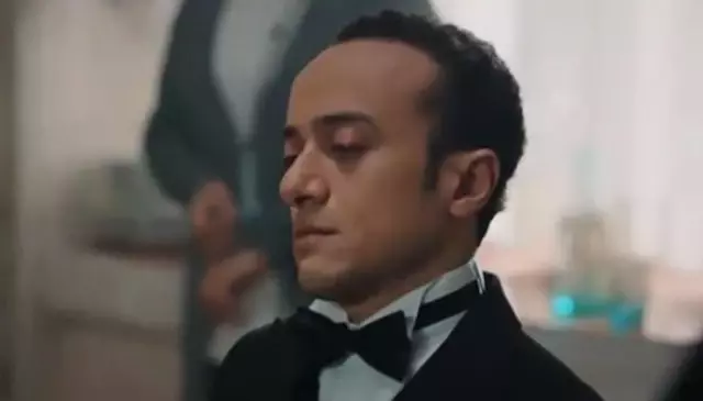 Camdaki Kız Tako kimdir? Camdaki Kız Tako karakterini kim canlandırıyor? Hamza Yazıcı kimdir? Camdaki Kız Tako kimdir? Camdaki Kız Tako karakterini kim canlandırıyor? Hamza Yazıcı kimdir?