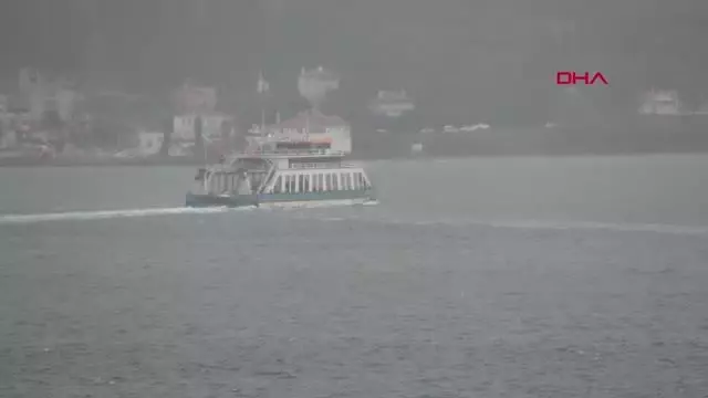 ÇANAKKALE BOZCAADA'YA BAZI FERİBOT SEFERLERİ İPTAL EDİLDİ ÇANAKKALE BOZCAADA'YA BAZI FERİBOT SEFERLERİ İPTAL EDİLDİ