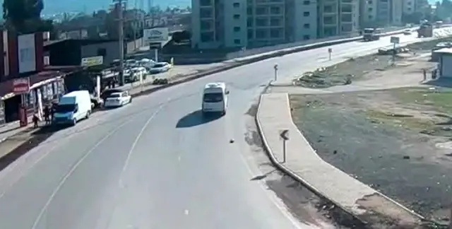 Son dakika: Çarptığı köpeği ölüme terk etti Son dakika: Çarptığı köpeği ölüme terk etti