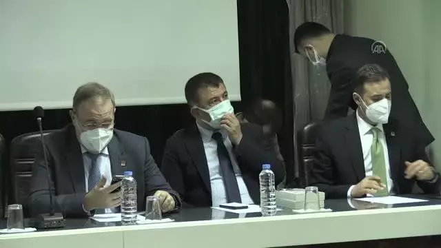 CHP Ekonomi Masası heyeti esnaf temsilcileriyle buluştu CHP Ekonomi Masası heyeti esnaf temsilcileriyle buluştu