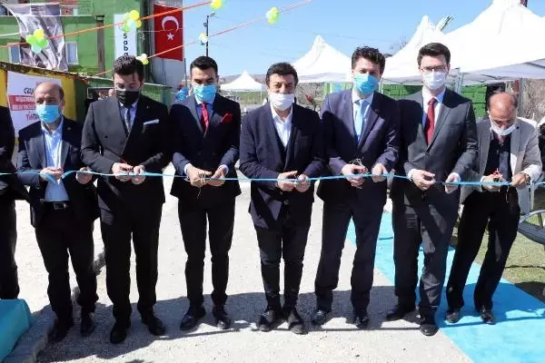 Ünlü şarkıcı Coşkun Sabah, Eskişehir'de tavuk çiftliği kurdu Ünlü şarkıcı Coşkun Sabah, Eskişehir'de tavuk çiftliği kurdu