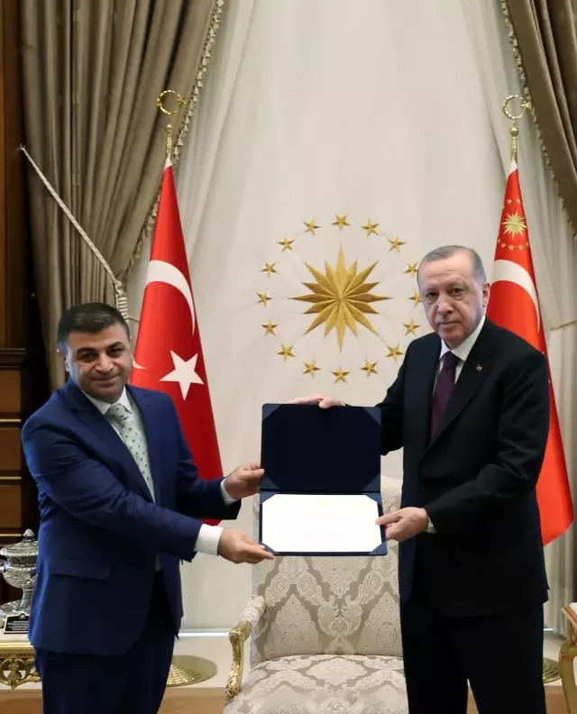 Son dakika haberi! Cumhurbaşkanı Erdoğan, Şehit Savcı Kiraz'ın ailesini kabul etti Son dakika haberi! Cumhurbaşkanı Erdoğan, Şehit Savcı Kiraz'ın ailesini kabul etti