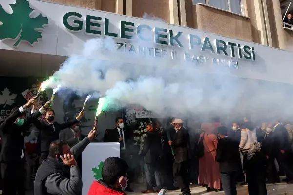 GAZİANTEP DAVUTOĞLU, PARTİSİNİN GAZİANTEP İL BAŞKANLIĞI'NIN AÇILIŞINI YAPTI GAZİANTEP DAVUTOĞLU, PARTİSİNİN GAZİANTEP İL BAŞKANLIĞI'NIN AÇILIŞINI YAPTI