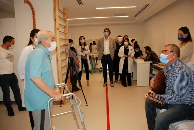 Doktoru çaldı, o söyledi Doktoru çaldı, o söyledi