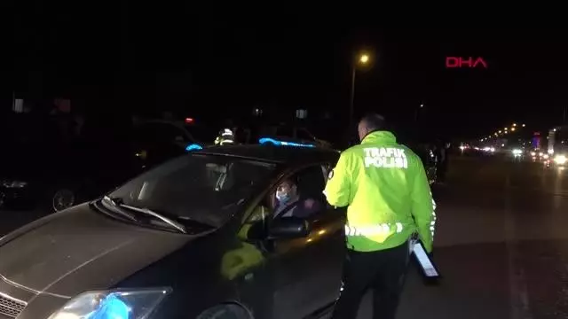 Son dakika haberleri... DÜZCE'DE POLİSİN DENETİMİNDE SİLAH ELE GEÇİRİLDİ Son dakika haberleri... DÜZCE'DE POLİSİN DENETİMİNDE SİLAH ELE GEÇİRİLDİ