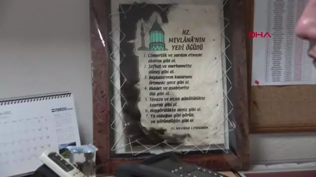 DÜZCE MONTUNU MENDİL SATAN ÇOCUĞA VERDİ; O ANLARI BİR SÜRÜCÜ GÖRÜNTÜLEDİ DÜZCE MONTUNU MENDİL SATAN ÇOCUĞA VERDİ; O ANLARI BİR SÜRÜCÜ GÖRÜNTÜLEDİ