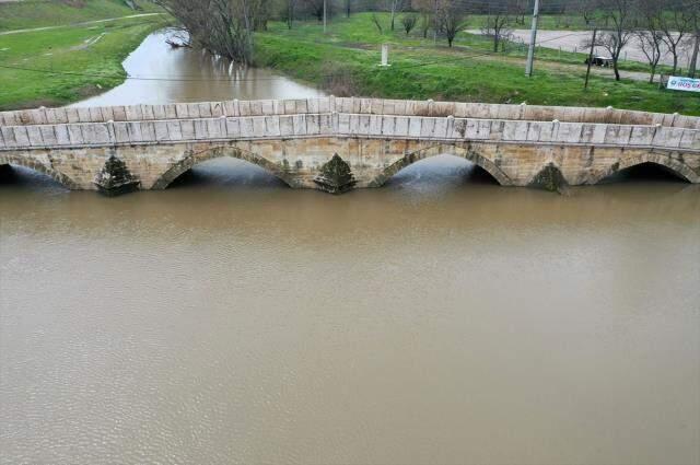 Edirne'de sağanağın ardından debisi yükselen Tunca Nehri için 'sarı alarm' verildi Edirne'de sağanağın ardından debisi yükselen Tunca Nehri için 'sarı alarm' verildi