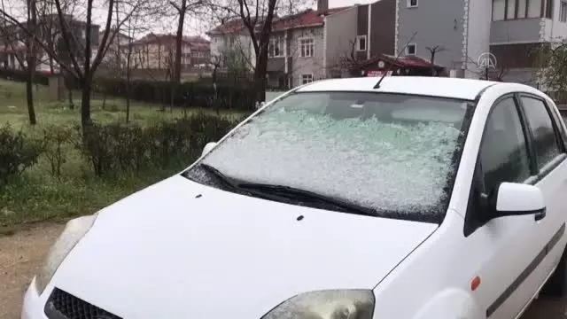 Edirne ve Kırklareli'nde kar yağışı başladı Edirne ve Kırklareli'nde kar yağışı başladı