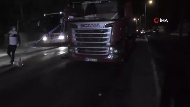 Son dakika! Ereğli'de minibüs tıra arkadan çarptı: 1 ölü Son dakika! Ereğli'de minibüs tıra arkadan çarptı: 1 ölü