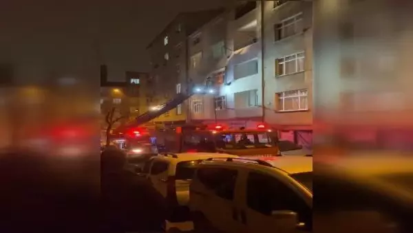 Son dakika haber! İSTANBUL-ESENLER'DE OCAKTA UNUTULAN YEMEK YANGIN ÇIKARDI Son dakika haber! İSTANBUL-ESENLER'DE OCAKTA UNUTULAN YEMEK YANGIN ÇIKARDI