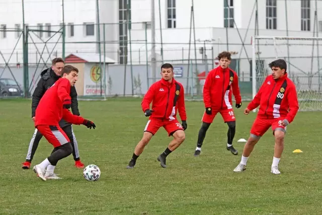 Eskişehirspor GZT Giresunspor maçı hazırlıklarını tamamladı Eskişehirspor GZT Giresunspor maçı hazırlıklarını tamamladı