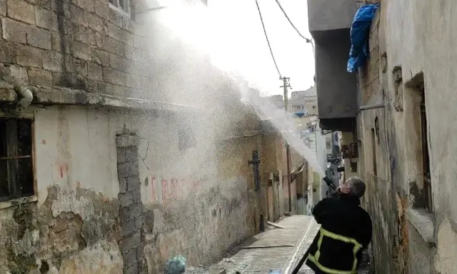 Evde mangal keyfi yangına neden oldu Evde mangal keyfi yangına neden oldu