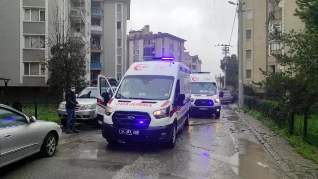 Son dakika haber! Evlerinde çıkan yangında zehirlendiler: 4 saat sonra fenalaşıp hastaneye kaldırıldılar Son dakika haber! Evlerinde çıkan yangında zehirlendiler: 4 saat sonra fenalaşıp hastaneye kaldırıldılar