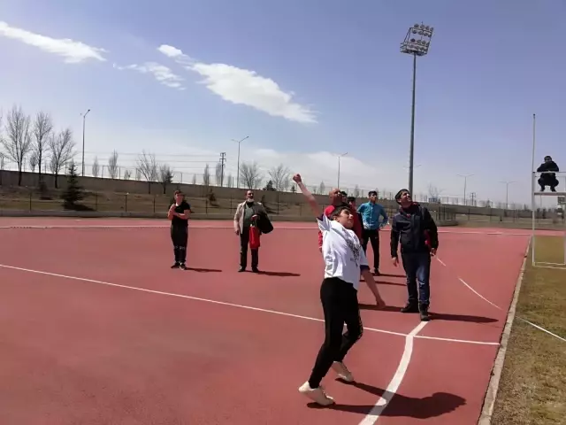 Festival havasında koştular Festival havasında koştular