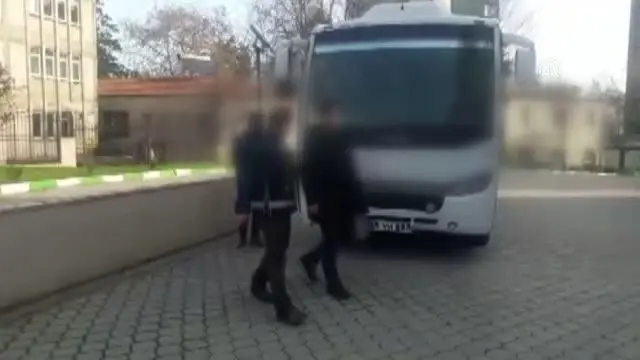 Son dakika haber: FETÖ/PDY operasyonunda yakalanan 6 şüpheli adliyede Son dakika haber: FETÖ/PDY operasyonunda yakalanan 6 şüpheli adliyede