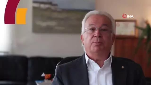 Galatasaray'da Eşref Hamamcıoğlu başkan adaylığını açıkladı Galatasaray'da Eşref Hamamcıoğlu başkan adaylığını açıkladı