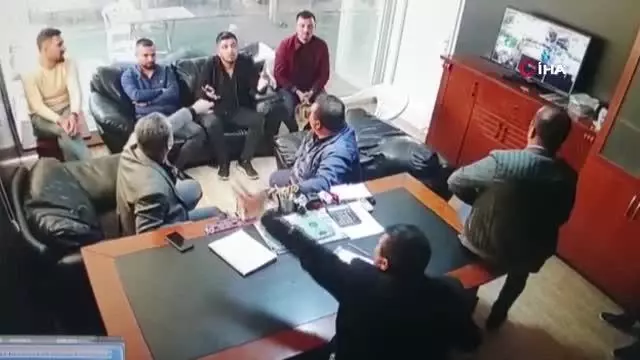 Galeride kanlı saldırı kamerada Galeride kanlı saldırı kamerada