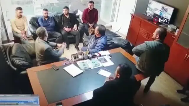 Galeride kanlı saldırı kamerada Galeride kanlı saldırı kamerada