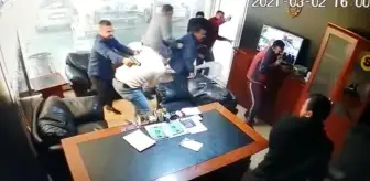 Mersin Cumhuriyet Başsavcılığı: Son dakika haberleri... Galerideki kanlı saldırı kamerada Mersin Cumhuriyet Başsavcılığı: Son dakika haberleri... Galerideki kanlı saldırı kamerada