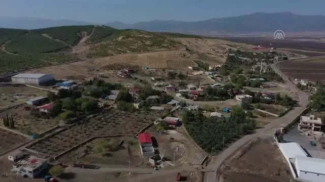 GAZİANTEP - Bir mahalle Kovid-19 tedbirleri kapsamında karantinaya alındı GAZİANTEP - Bir mahalle Kovid-19 tedbirleri kapsamında karantinaya alındı
