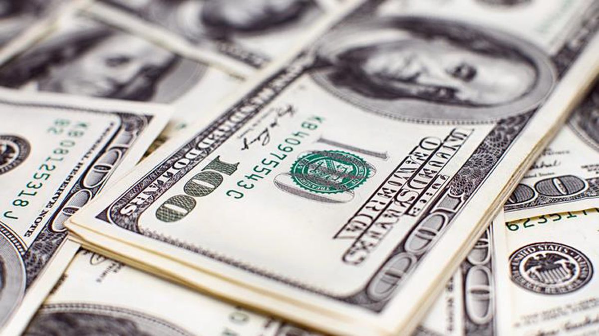 Güne yatay seyirle başlayan dolar 8,16'dan işlem görüyor
