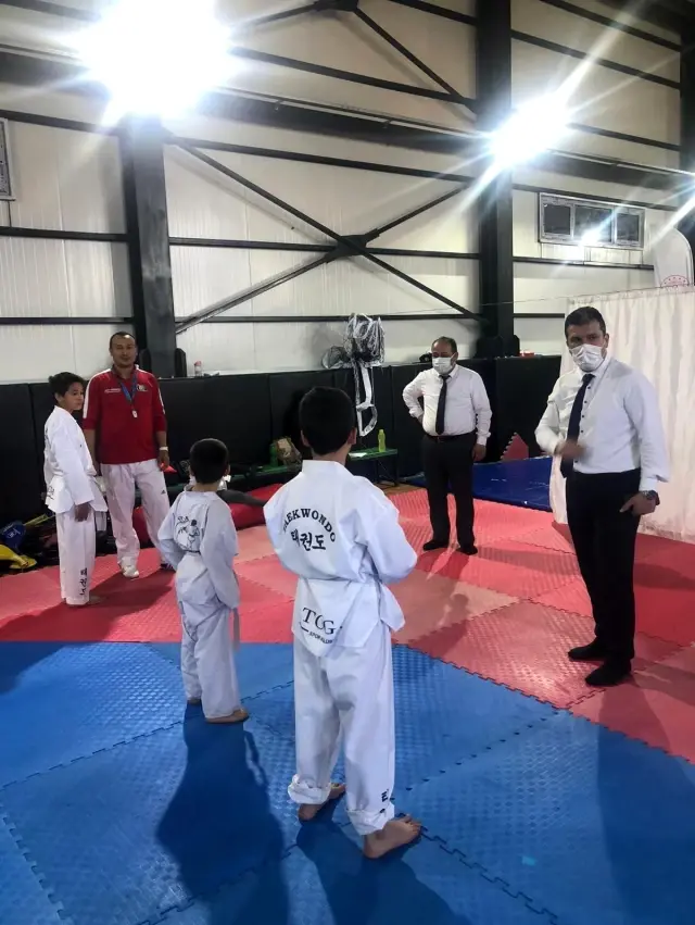Son dakika spor: Hakan Yüksel Çaycuma'daki sporcuları ziyaret etti Son dakika spor: Hakan Yüksel Çaycuma'daki sporcuları ziyaret etti