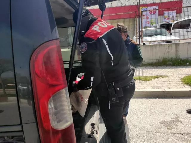 Hatay'da asayiş uygulaması... 285 personel, 34 ekip ile geniş çaplı asayiş uygulaması yapıldı Hatay'da asayiş uygulaması... 285 personel, 34 ekip ile geniş çaplı asayiş uygulaması yapıldı