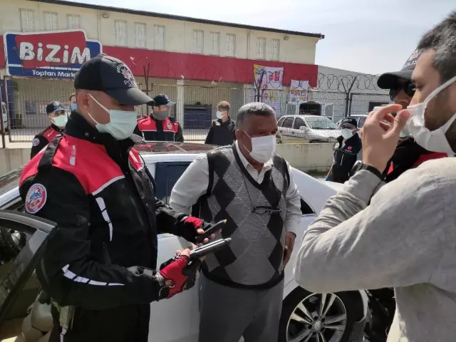 Hatay'da asayiş uygulaması... 285 personel, 34 ekip ile geniş çaplı asayiş uygulaması yapıldı Hatay'da asayiş uygulaması... 285 personel, 34 ekip ile geniş çaplı asayiş uygulaması yapıldı