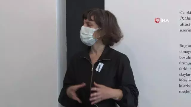 Mevsimler Sürüklenirken' sergisi SALT Beyoğlu'nda kapılarını açtı Mevsimler Sürüklenirken' sergisi SALT Beyoğlu'nda kapılarını açtı