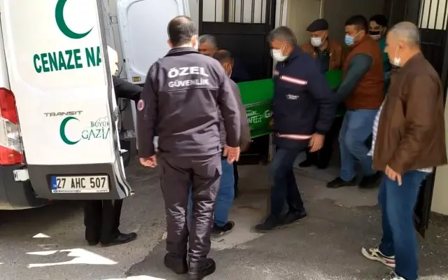 İnşaattan düşen işçi 10 günlük yaşam savaşını kaybetti İnşaattan düşen işçi 10 günlük yaşam savaşını kaybetti