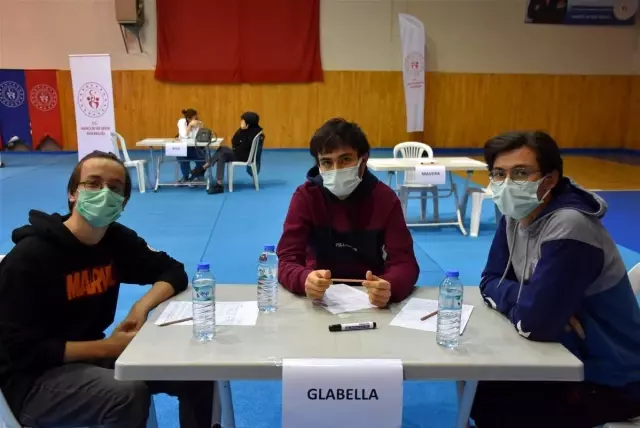 Isparta'da bilgi yarışması düzenlendi Isparta'da bilgi yarışması düzenlendi