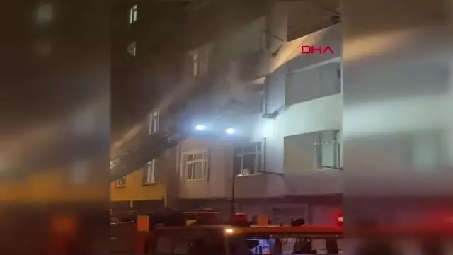 Son dakika haber! İSTANBUL-ESENLER'DE OCAKTA UNUTULAN YEMEK YANGIN ÇIKARDI Son dakika haber! İSTANBUL-ESENLER'DE OCAKTA UNUTULAN YEMEK YANGIN ÇIKARDI